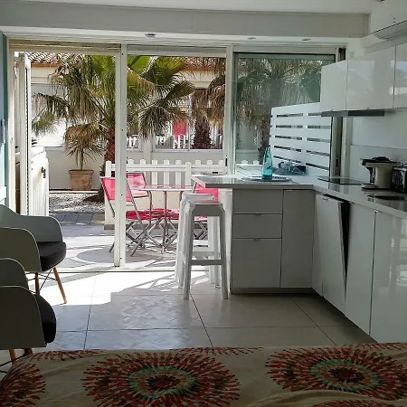 Studio Dans Le Village Naturiste Apartamento *